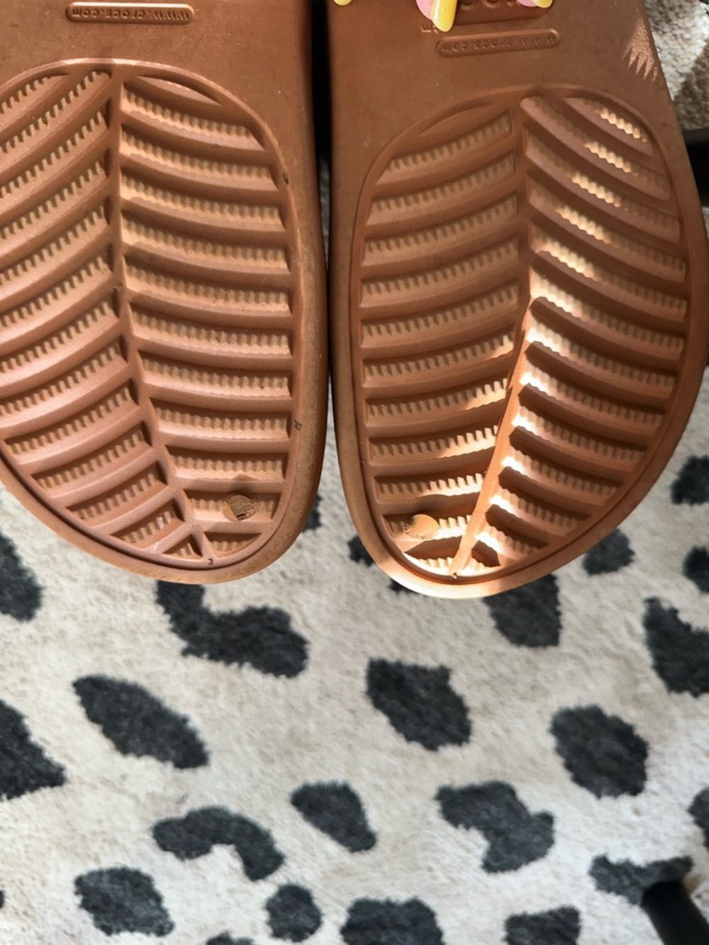 CROCS Chestnut Brown Classic Slip-On Clog Mules - Picture 7 of 7